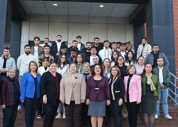 EÜ’den Azerbaycanlı öğrencilere sertifikalı birinci yardım eğitimi