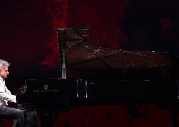 Havasi’den Antalya’da unutulmayacak konser