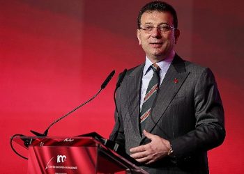 İmamoğlu: Gelecek, katiyetle bayanın gücüyle aydınlanacaktır