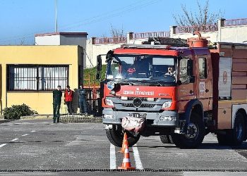 İzmir İtfaiyesi’ne girmek için ter döktüler