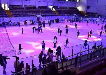 İzmirli bayanlar 2 Ocak’ta buz pistinde