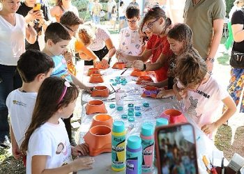 Karşıyaka’da 1 yılda yaklaşık 40 bin dosta yardım eli uzatıldı