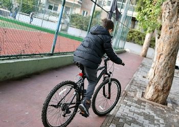 Karşıyaka’da çocuklar hayallerindeki bisikletlere kavuştu