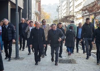 Kemeraltı’nın ana caddeleri göz kamaştıracak