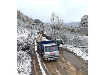 Kocaeli Büyükşehir A Grubu takımlarının kar mesaisi