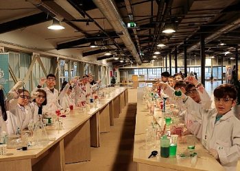 Kocaelili öğrenciler ambalajın seyahatine çıktı