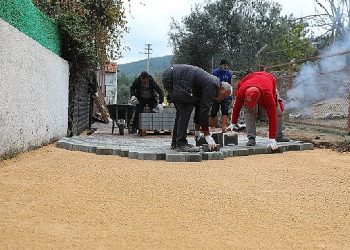 Kuyucak Kilit Parke İle Döşeniyor