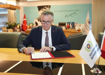 Lider Arda, Lokal İdareler Siyaset Belgesi’ni imzaladı