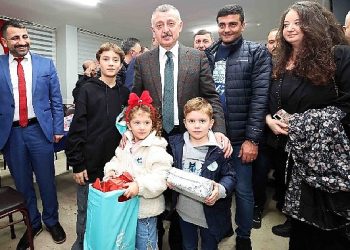 Lider Büyükakın: Metromuzun araçları raylara indi