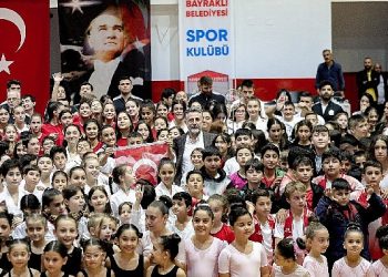 Lider Sandal “Sporun başşehri Bayraklı”