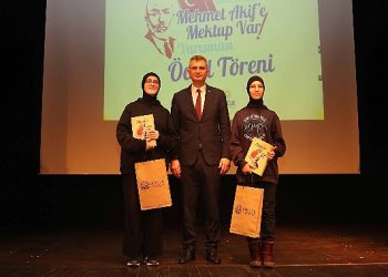 Mehmet Akif Ersoy’a öğrencilerden his dolu mektuplar