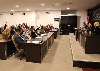 Narlıdere’de yılın son meclisi