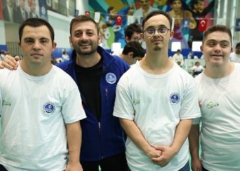 Özel atletlerden görkemli şov