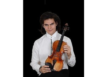 Parlayan Yıldızlar İş Sanat Sahnesinde