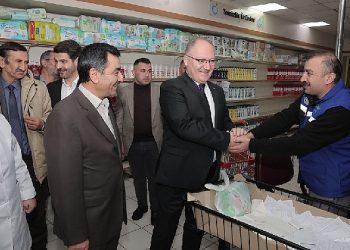 Sivas Belediyesi’nden muhtaçlık sahibi ailelere nakit yakacak dayanağı