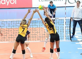 VakıfBank, CEV Şampiyonlar Ligi’nde Pazova’yı 3-1 ile geçti