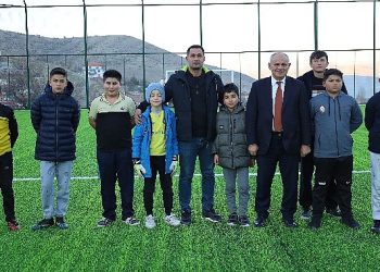 Yahyalı’da Halı Saha üretimleri devam ediyor