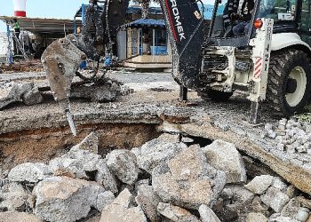 Yat Limanı’nda fırtına sonrası tamir çalışmaları devam ediyor