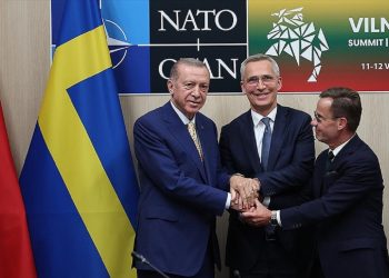 İsveç’in NATO üyeliği TBMM’de kabul edildi