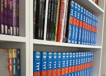 Adıyaman konteyner kentteki gençler kütüphanelerine kavuştu