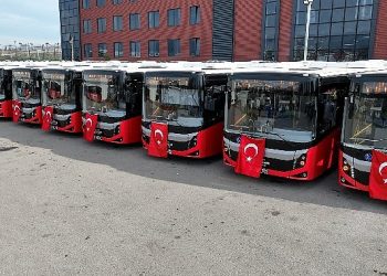 Antalya Büyükşehir toplu taşıma filosuna 20 yeni otobüs daha kattı