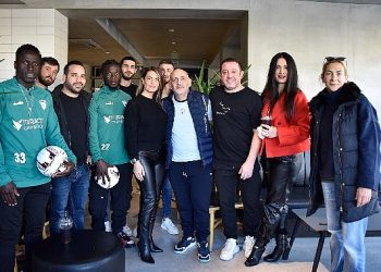 Avrupa ve Türk futbolunun ünlü ismi Nihat Kahveci Kıbrıs’ta Miracle Değirmenlik Spor Kulübü’nü ziyaret etti