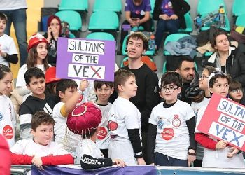 Bağcılar’da VEX – Memleketler arası Robotik Müsabakası coşkusu yaşandı