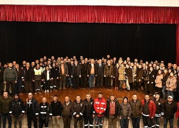 Belediyemizde hizmet veren işçilerimizin her vakit yanındayız