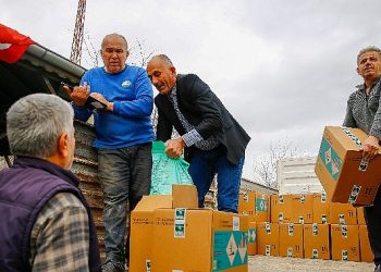Büyükşehir Belediyesi’nin çiftçiye takviyesi sürüyor