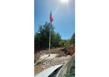 Cumhuriyet’in 100.yılında bayraksız mahalle kalmasın