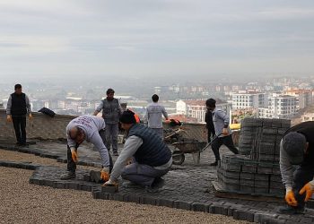 Doğalgazdan bozulan yollar süratle yenileniyor