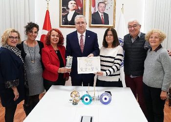 Ege Üniversitesi, sıhhat dünyasının Oscarları olarak bilinen Doktorclub Awards’ta iki ödül birden aldı