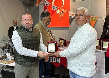 En güzel oyun kuşları hünerlerini gölcük’te sergiledi