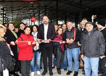 Gümrükçü Açılışı Yaptı Muştuyu Verdi: Tüm Pazar Yerlerinin Üzeri Kapatılacak