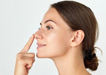 Güzelliğinizle bütünleşen estetik dokunuşlar