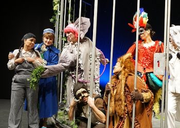 Kent Tiyatroları Turnelerine Devam Ediyor