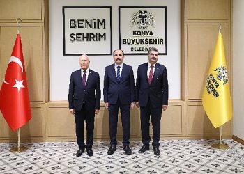 KKTC Meclis Lideri Güçlü Töre Lider Altay’ı Ziyaret Etti