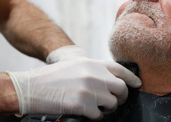 Kocaeli Büyükşehir meskende bakımla gönüllere girdi