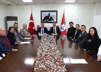 Konak’ta memurun yüzünü güldüren mukavele