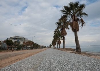 Konyaaltı Kıyısı’nda hummalı çalışma