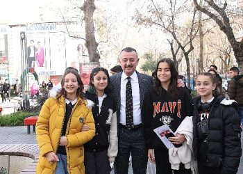 Lider Büyükakın’dan öğrencilere karne iletisi