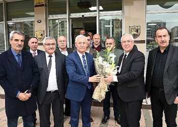 Lider Selvitopu sürücü esnafını ziyaret etti