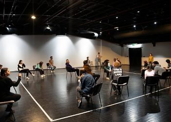 Nilüfer Gençlik Tiyatrosu yeni  takımla yeni periyoda başladı