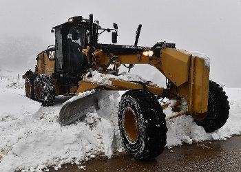Osmangazi karla çabada iş başında