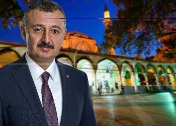 Regaib Kandilinde nefislerimizi muhasebe edelim