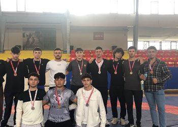 Şampiyon güreşçilerden Lider Tekin’e ziyaret