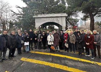 Türk Eğitim Vakfı, Türk Sanat Müziğinin Unutulmaz İsmi Safiye Ayla’yı Kabri Başında Andı