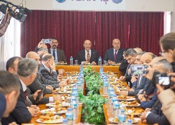 Türk-İş’ten Soyer’e tam takviye