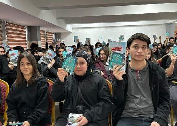 Üniversite adaylarına Lider Dündar’dan “dijital” eğitim dayanağı