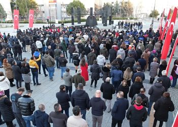 6 Şubat’ta hayatını kaybedenler Nilüfer’de anıldı  